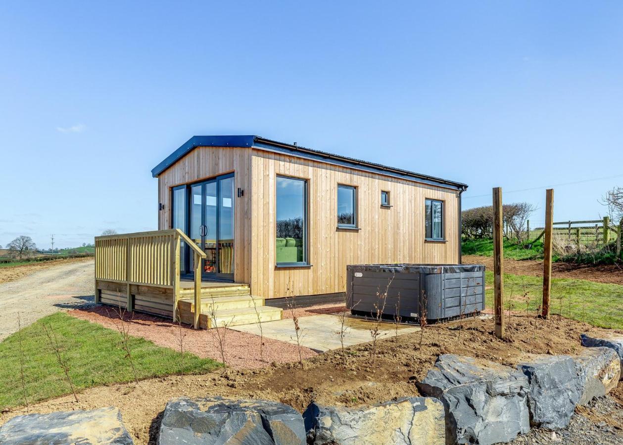 Belan View Lodges Welshpool Exterior photo